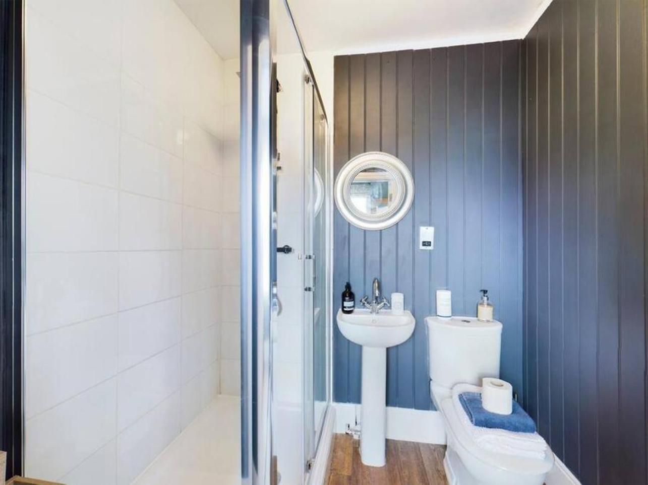 Captain'S Quarters - Stunning Sea Views Apartman Margate Kültér fotó